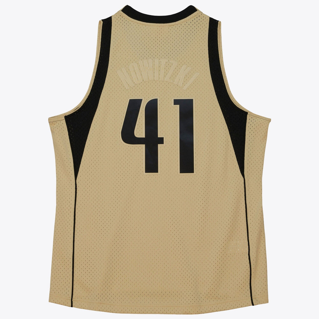 Dallas Mavericks Dirk Nowitzki 2010 Swingman Jersey - Khaki